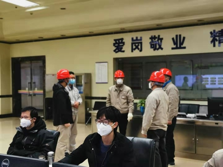 万众一心共克时艰，，，众志成城战胜疫情