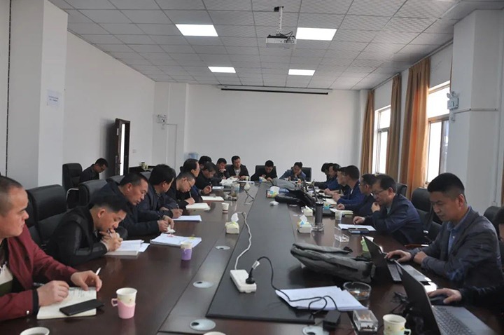 云煤（万利官网）集团煤矿清静巡查第二督导组到陆东煤矿开展清静生产标准化治理系统建设初审验收