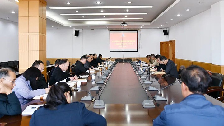 云煤（万利官网）集团专职外部董事寸延峰、孔君到云维集团督导调研