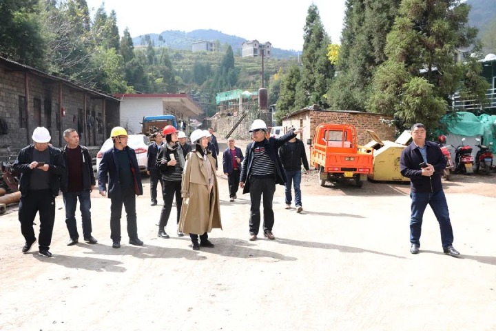 云煤（万利官网）集团党委委员、财务总监莫晓丹到富源团结煤业有限公司调研