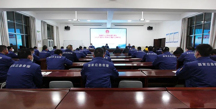 云煤（万利官网）集团第八审核组到矿山应抢救援东源队开展2022年度综合审核暨民主测评