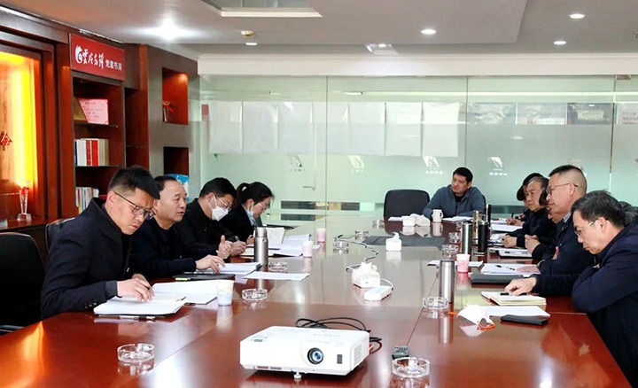 云煤（万利官网）集团党委书记、董事长宁德刚一行到解化清洁能源公司指导年度民主生涯会