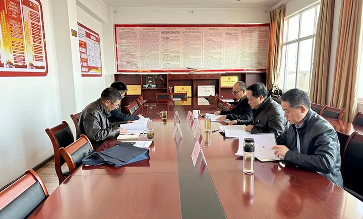 云煤（万利官网）集团指导组到石油化工供销公司指导民主生涯会