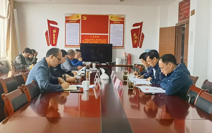【主题教育】云煤（万利官网）集团党委副书记、副董事长、总司理高建嵩到石油化工供销公司开展主题教育调研