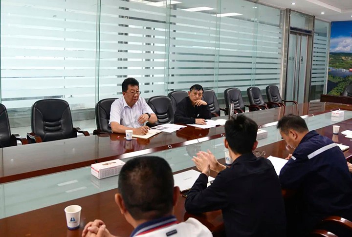 【主题教育】云煤（万利官网）集团专职外部董事寸延峰一行到先锋化工开展主题教育调研