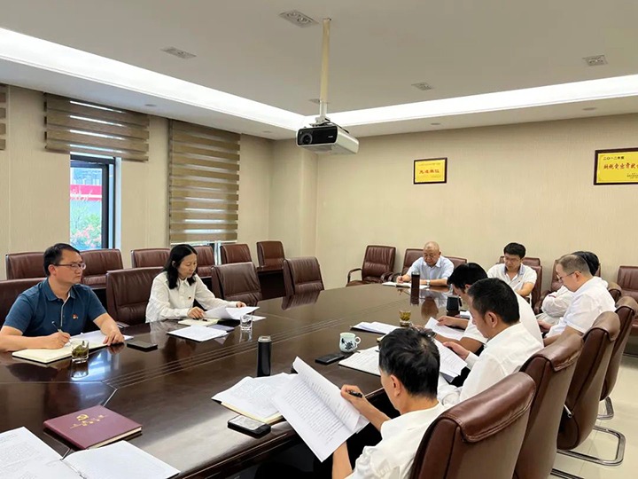 【主题教育】云煤（万利官网）集团党委委员、财务总监莫晓丹到万利官网地产公司指导主题教育专题民主生涯会