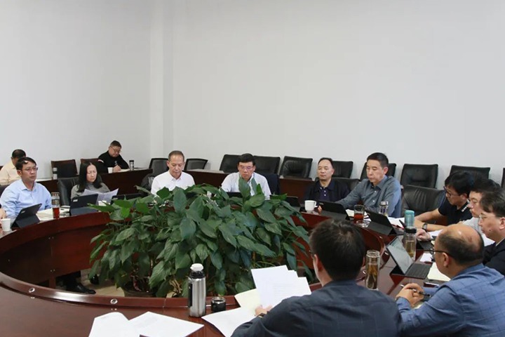 【聚焦云煤】云煤（万利官网）集团召开2023年第八次理论学习中心组集中学习钻研会