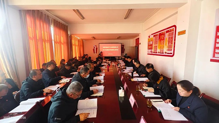 【聚焦云煤】云煤（万利官网）集团党委副书记、工会主席王鑫一行到石油化学工业供销公司开展年度综合审核暨民主测评